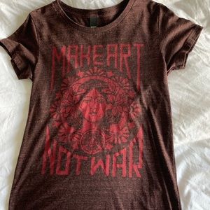 OBEY “Make Art, Not War” t-shirt